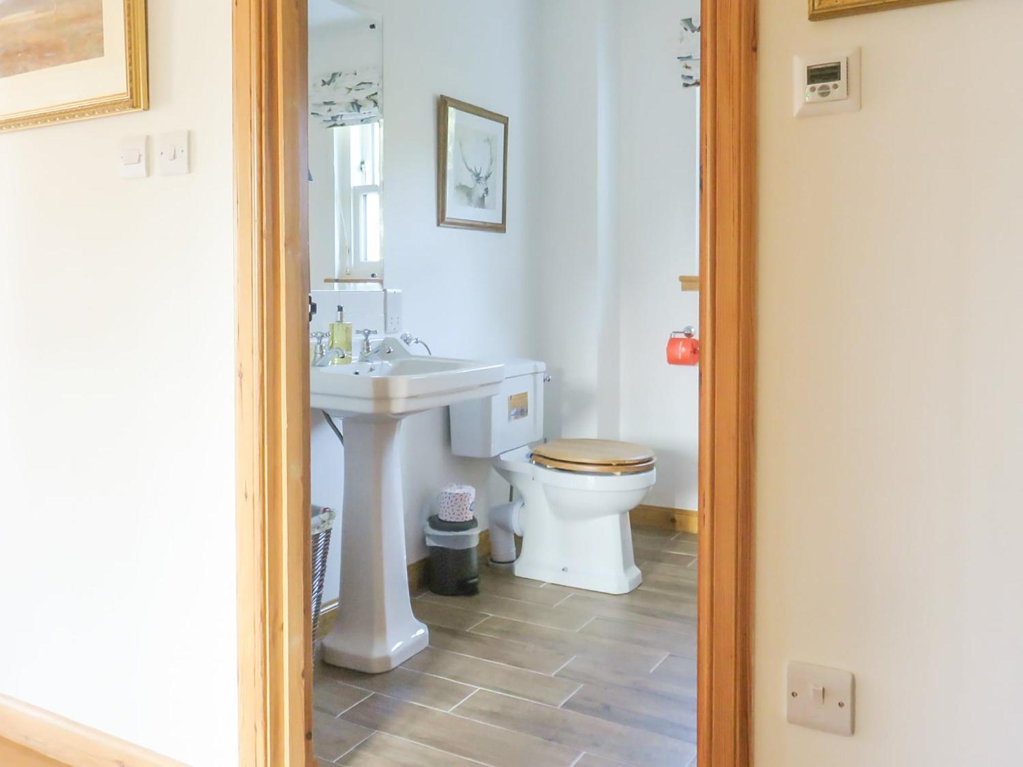 Foss Tummel Cottage מראה חיצוני תמונה