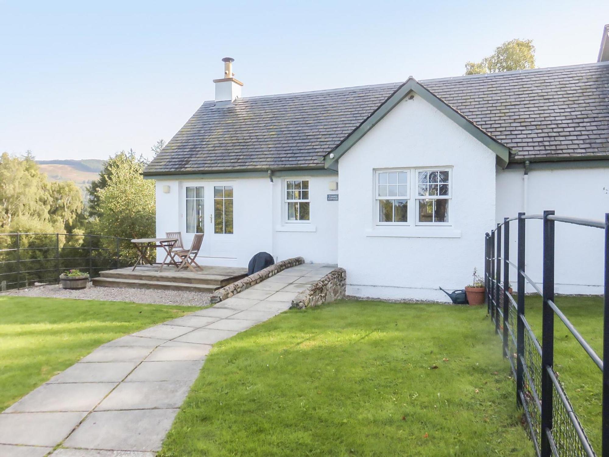 Foss Tummel Cottage מראה חיצוני תמונה
